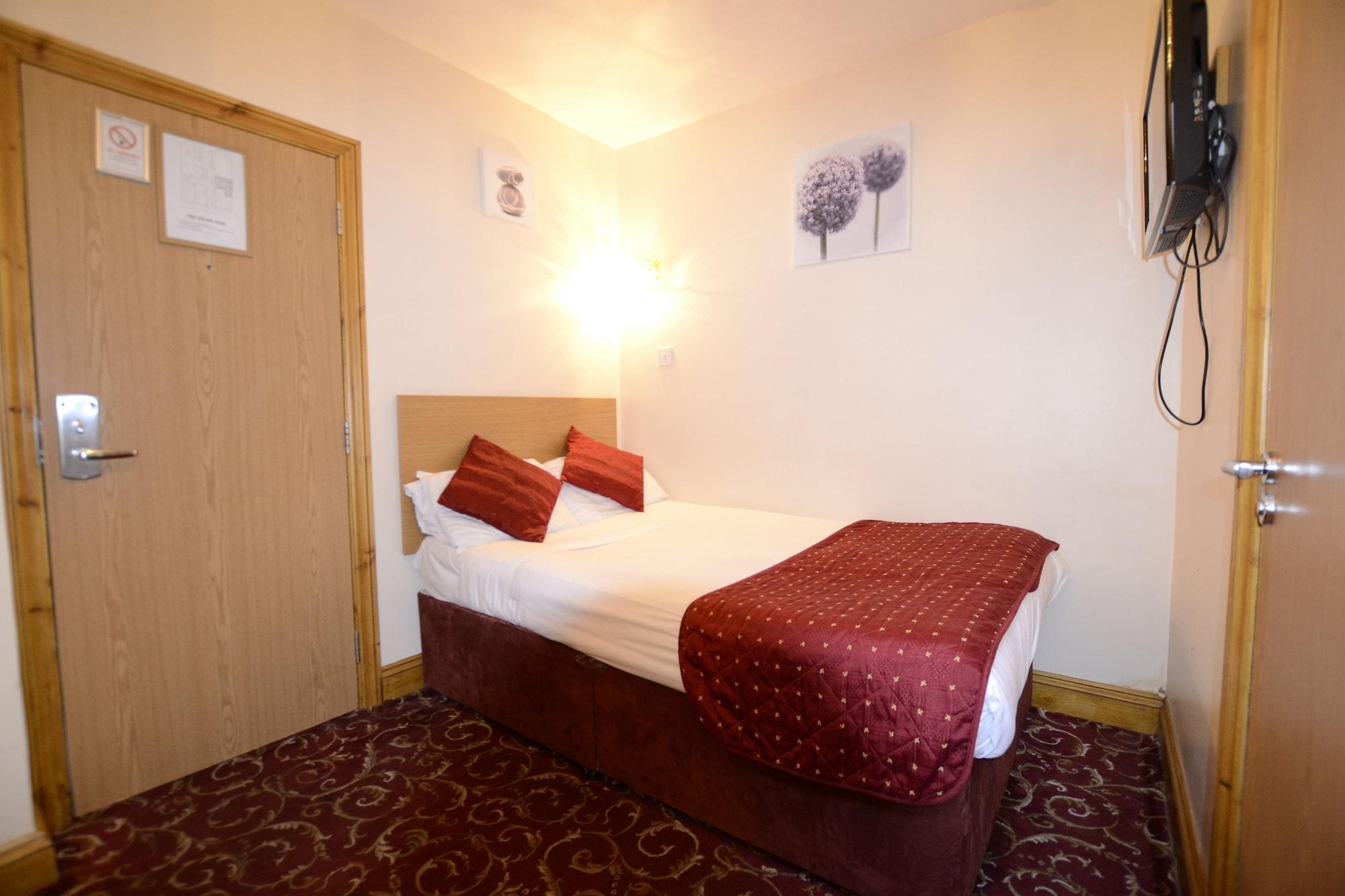 Britannia Hotel 3*