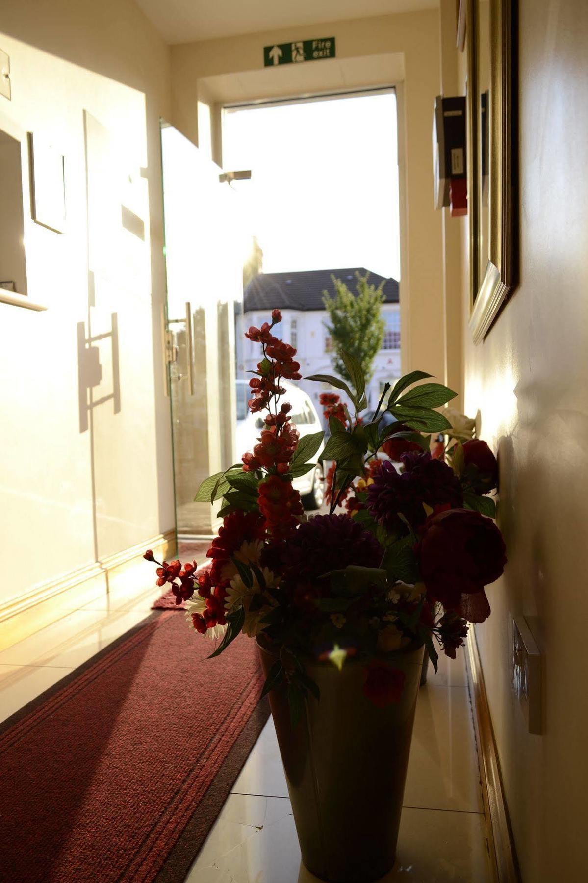 Britannia Hotel 3*